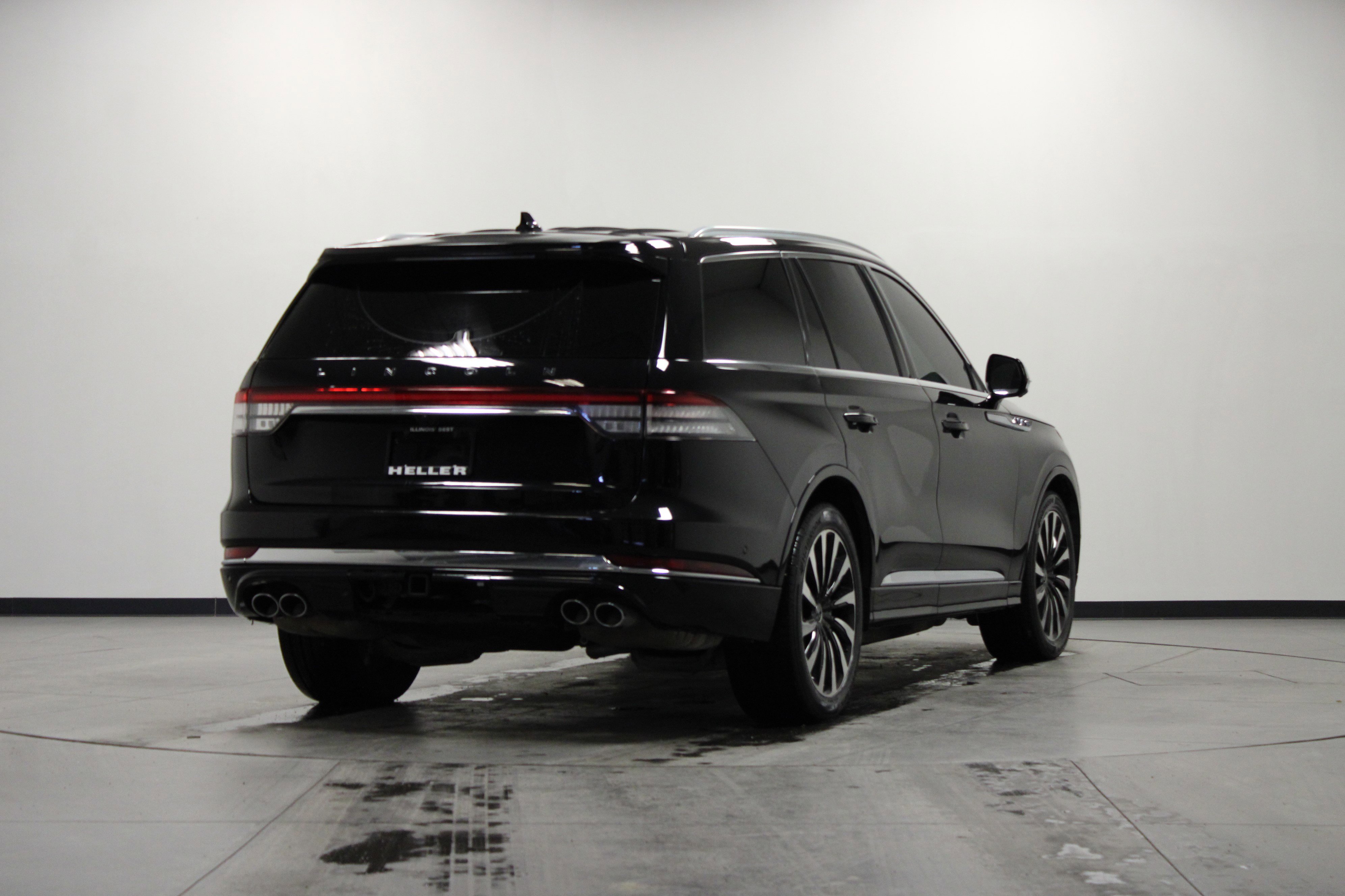Used 2020 Lincoln Aviator Black Label Grand Touring w/ Class IV Trailer Tow Package image 4