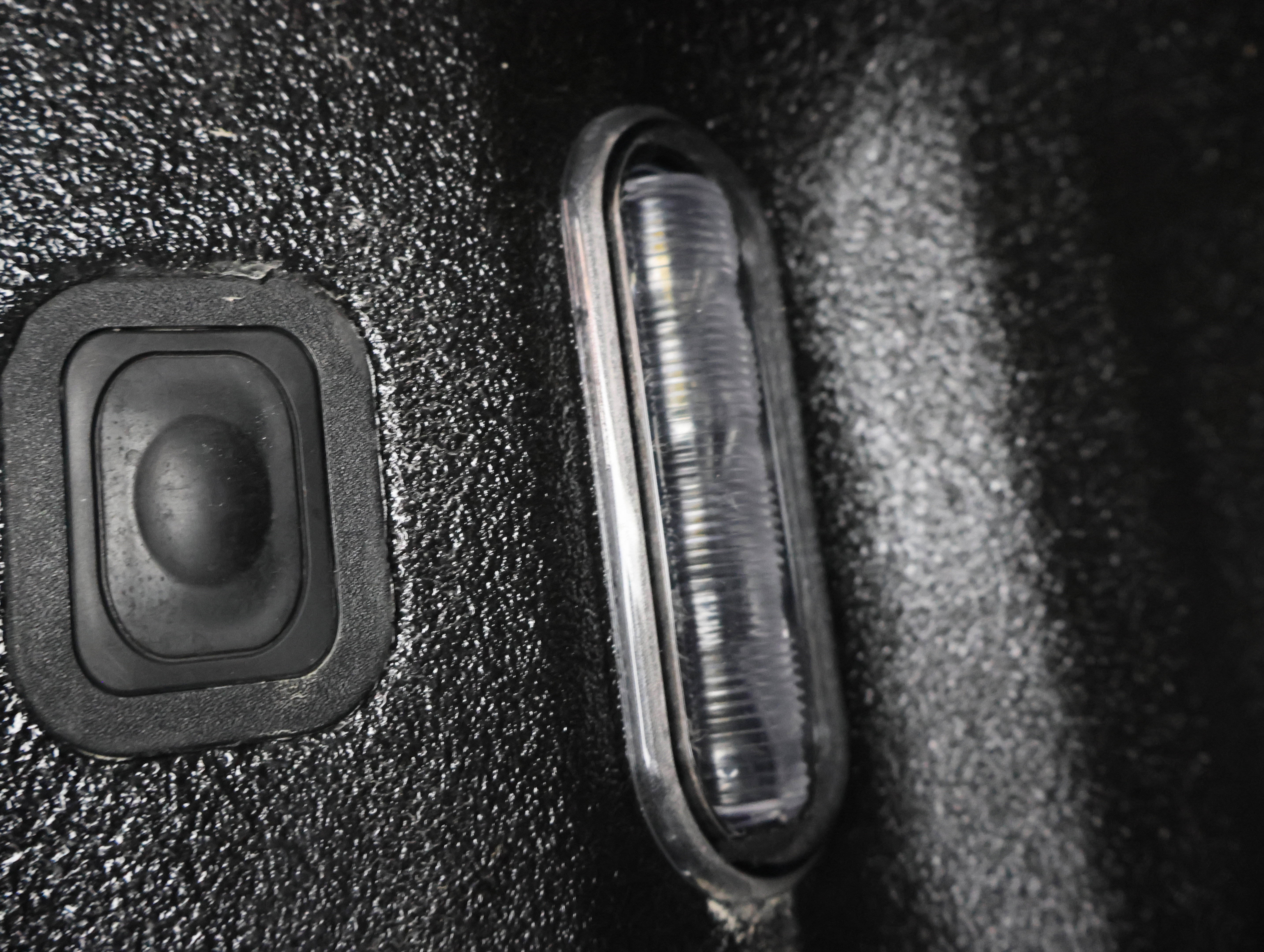 Used 2022 Ford F250 Lariat w/ Tremor Off-Road Package image 35