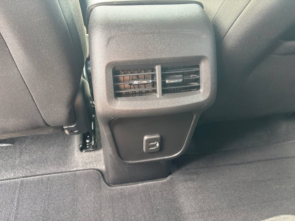 Used 2024 Chevrolet Equinox LT AWD/4WD image 29