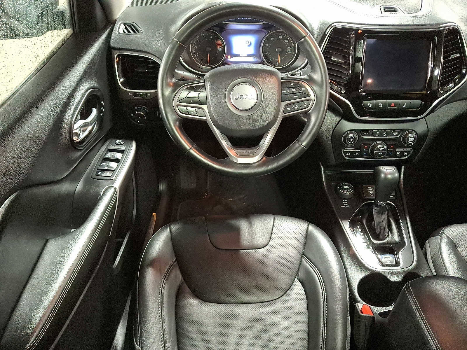 Used 2021 Jeep Cherokee Limited AWD/4WD image 11