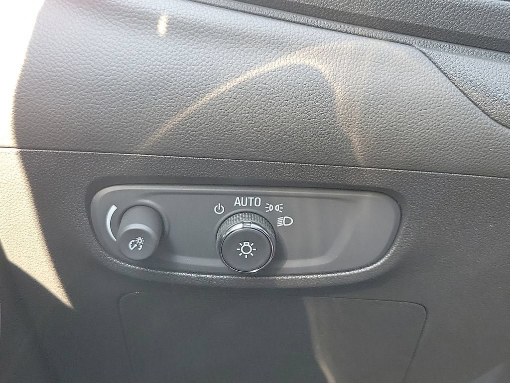 New 2026 Buick Encore GX Sport Touring w/ Advanced Technology Package FWD image 15