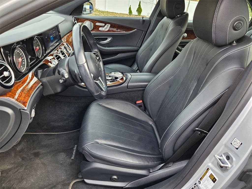Used 2019 Mercedes-Benz E 300 4MATIC image 8