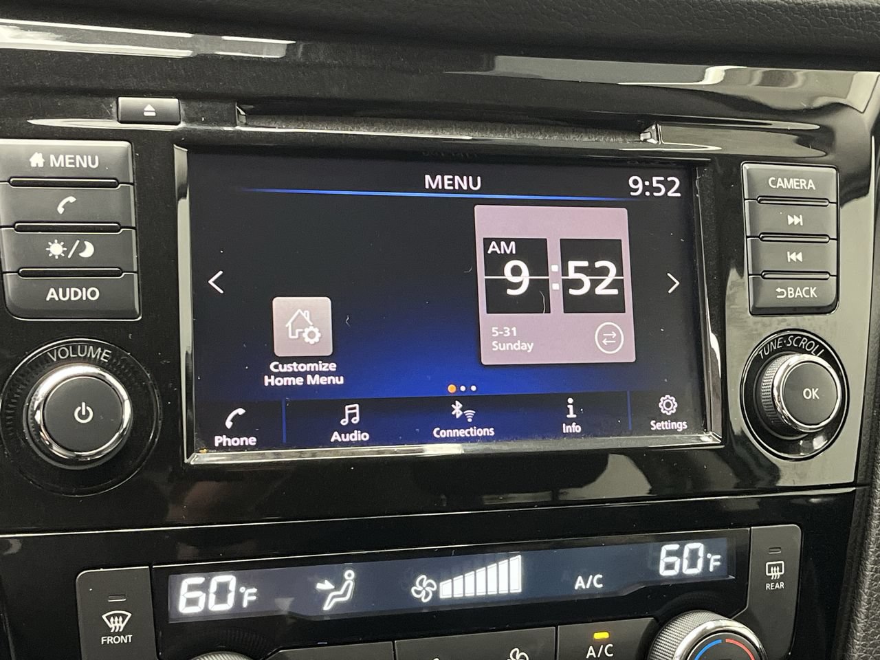 Used 2020 Nissan Rogue Sport SV w/ All-Weather Package AWD/4WD image 18
