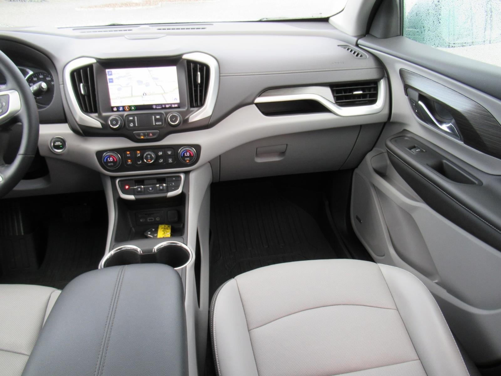 Used 2024 GMC Terrain SLT w/ Infotainment Package II FWD image 14