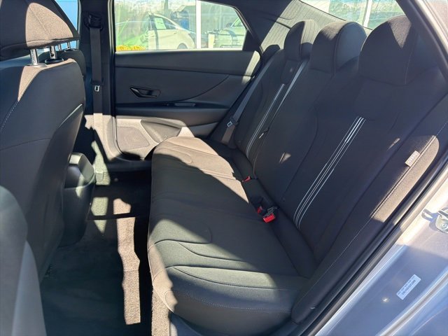 Certified 2025 Hyundai Elantra Sport image 34