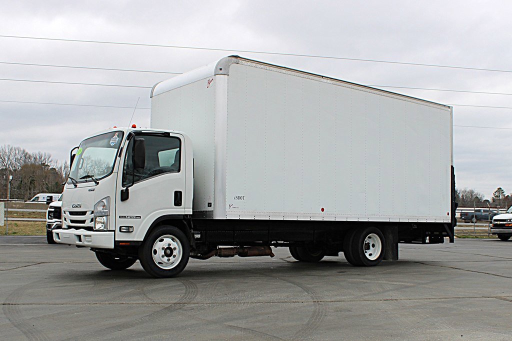 Used 2019 Isuzu NPR image 3