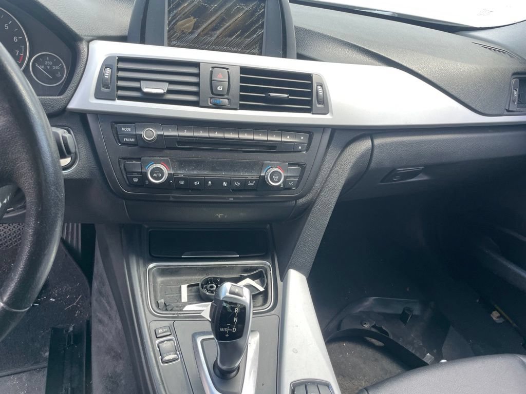 Used 2013 BMW 328i Sedan RWD image 11