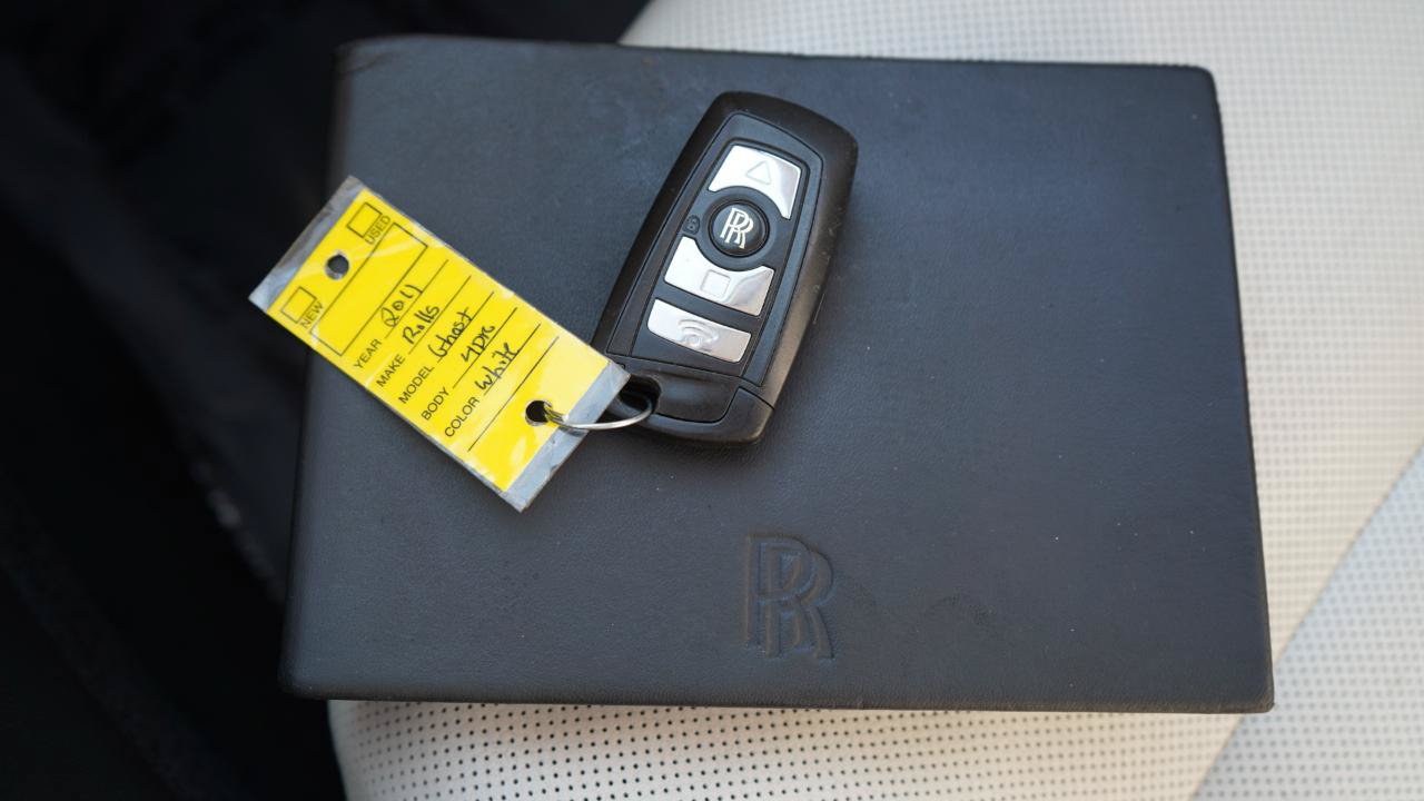 Used 2011 Rolls-Royce Ghost RWD image 90