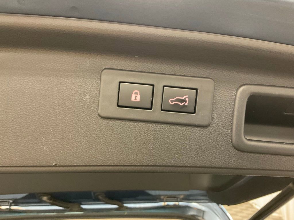 Used 2023 Subaru Forester Limited w/ Popular Package #2 AWD/4WD image 29