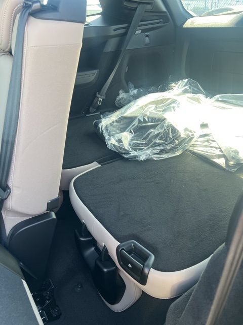 New 2026 Volvo XC90 B5 Core w/ Protection Package Premier AWD/4WD image 27