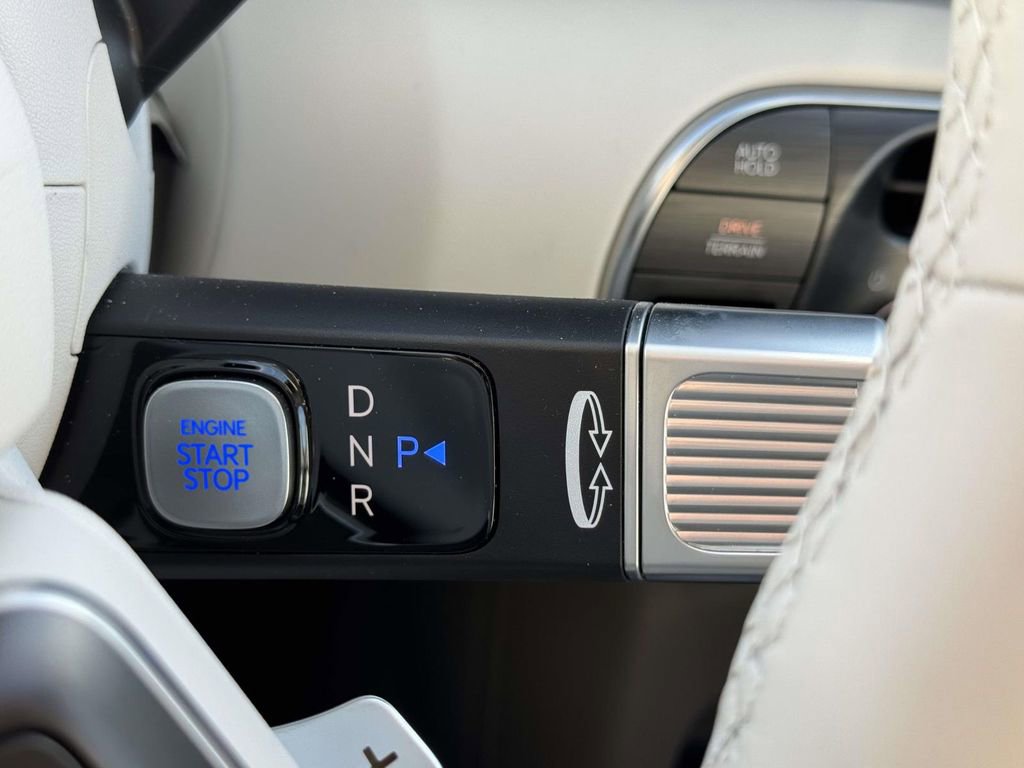 Used 2026 Hyundai Palisade Limited image 23