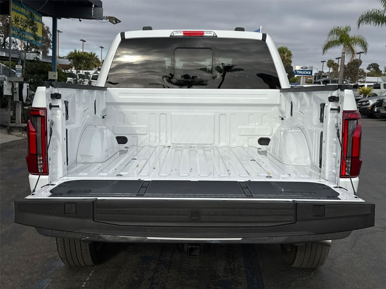 Certified 2024 Ford F150 Lariat w/ Equipment Group 502A High AWD/4WD image 11
