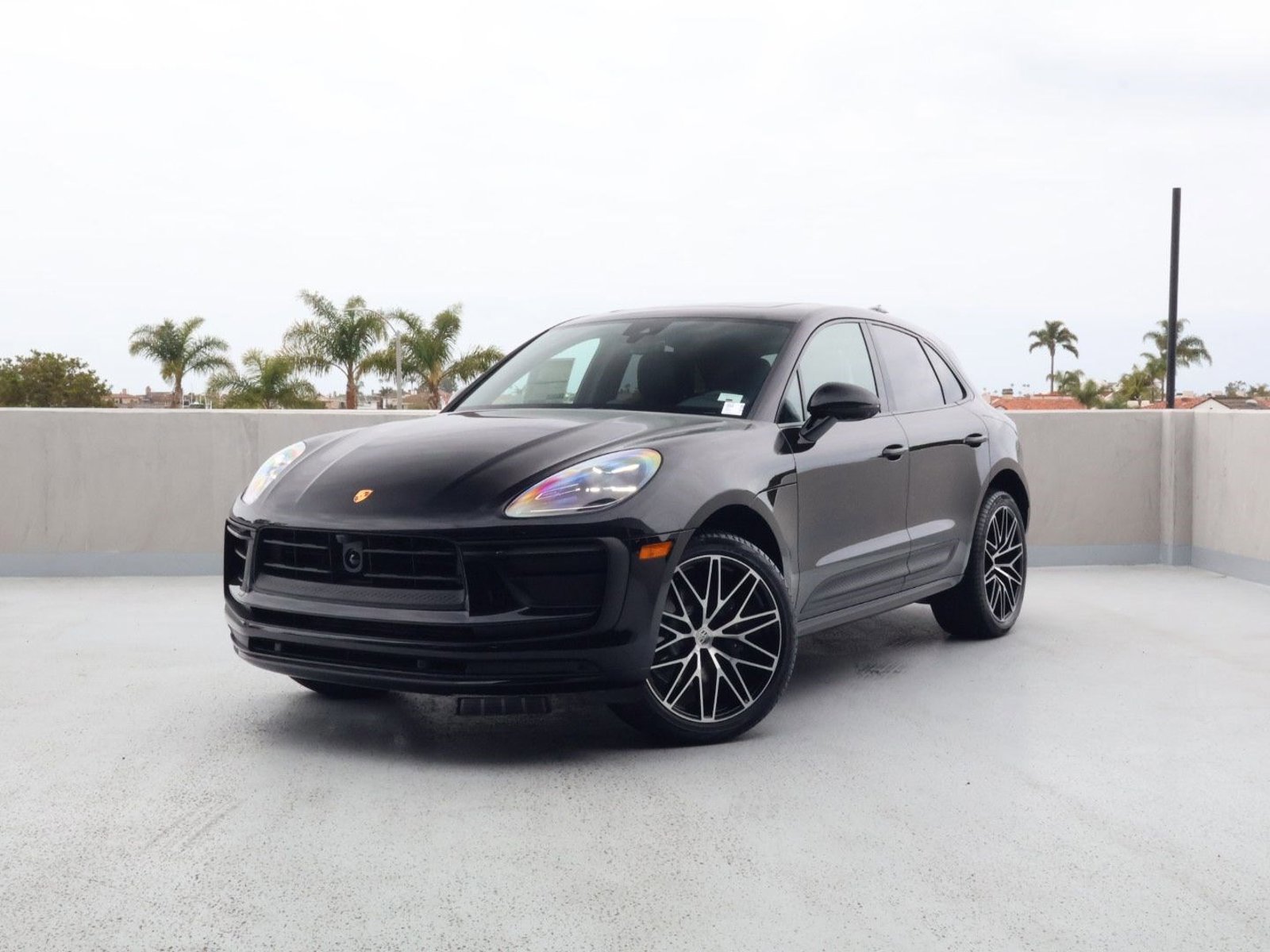 New 2026 Porsche Macan AWD/4WD image 1