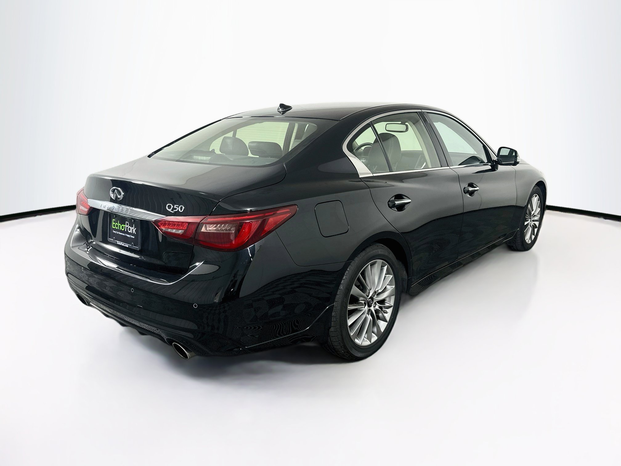 Used 2023 INFINITI Q50 Luxe w/ Cargo Package RWD image 9