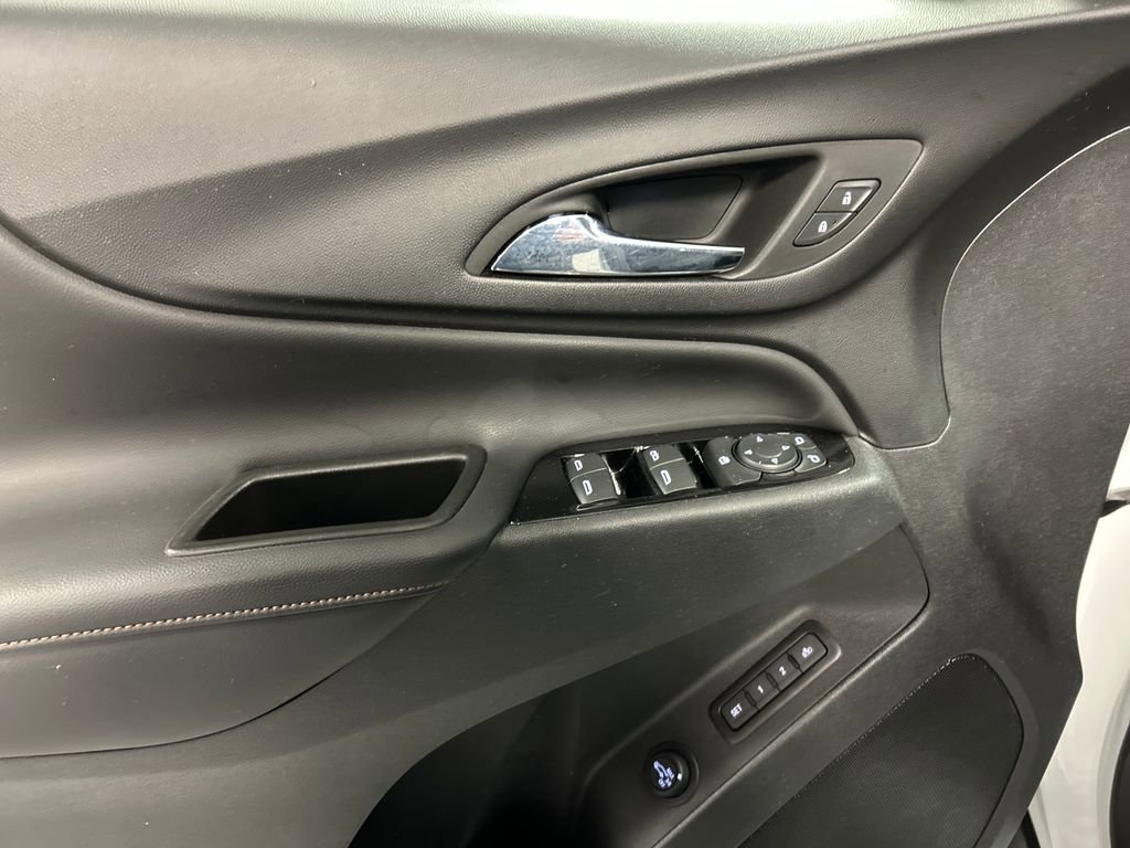 Used 2022 Chevrolet Equinox Premier image 14