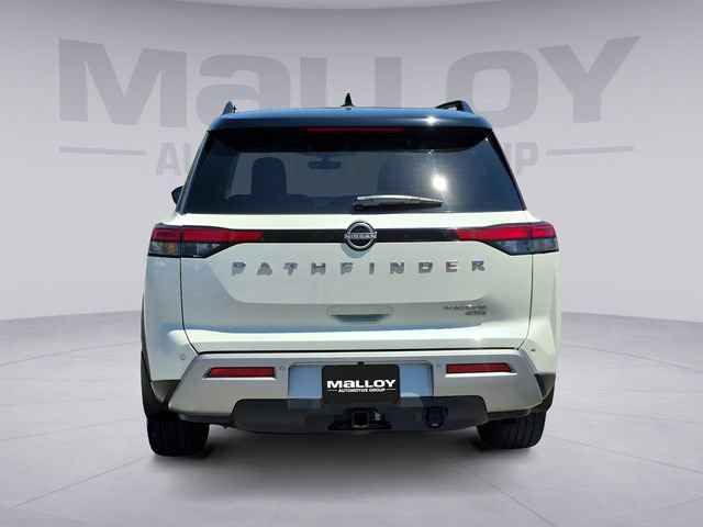 Used 2024 Nissan Pathfinder Platinum AWD/4WD image 4