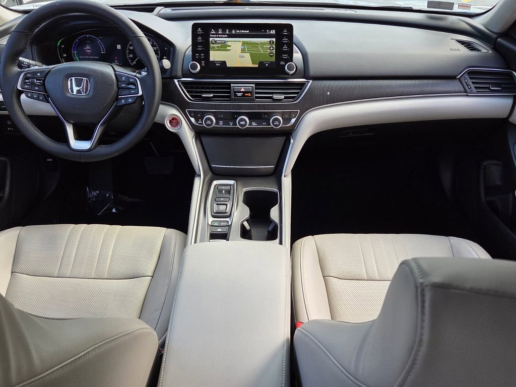 Certified 2018 Honda Accord Touring image 13