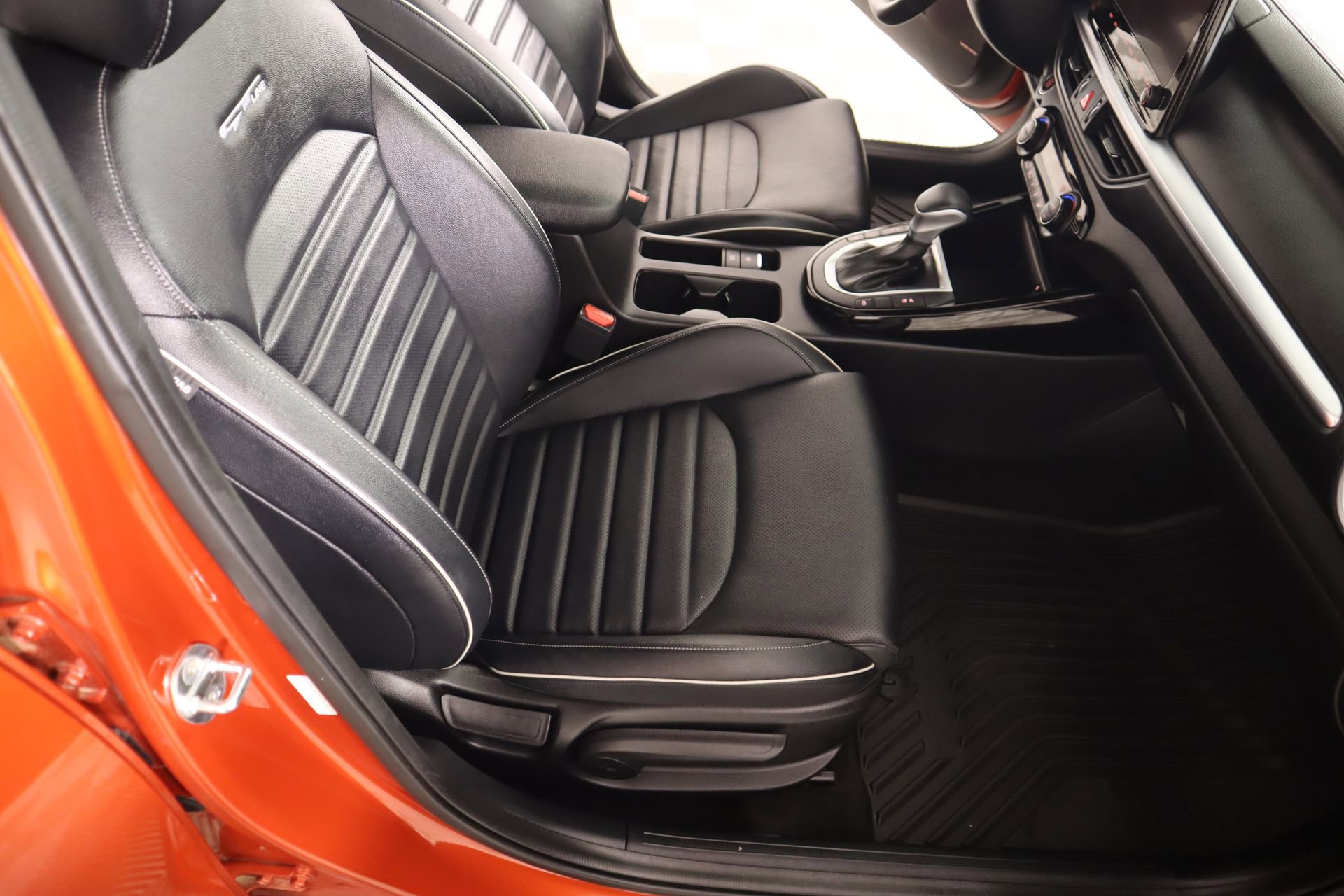 Used 2023 Kia Forte GT-Line w/ GT-Line Premium Package image 13