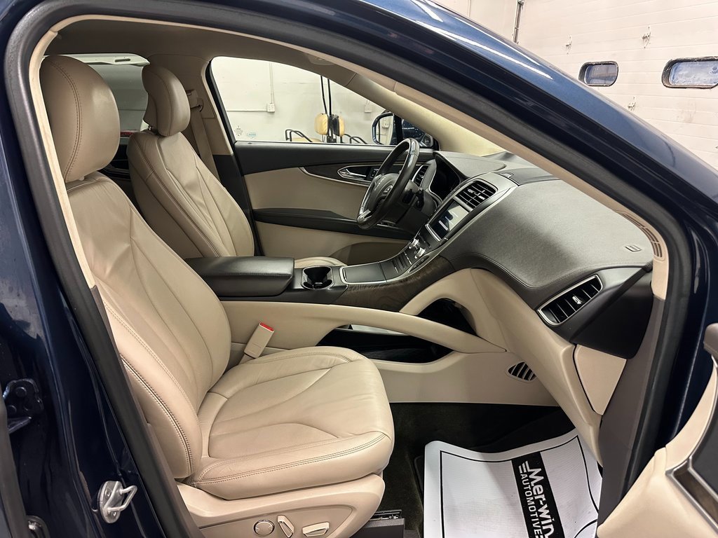 Used 2017 Lincoln MKX Select w/ Select Plus Package image 31