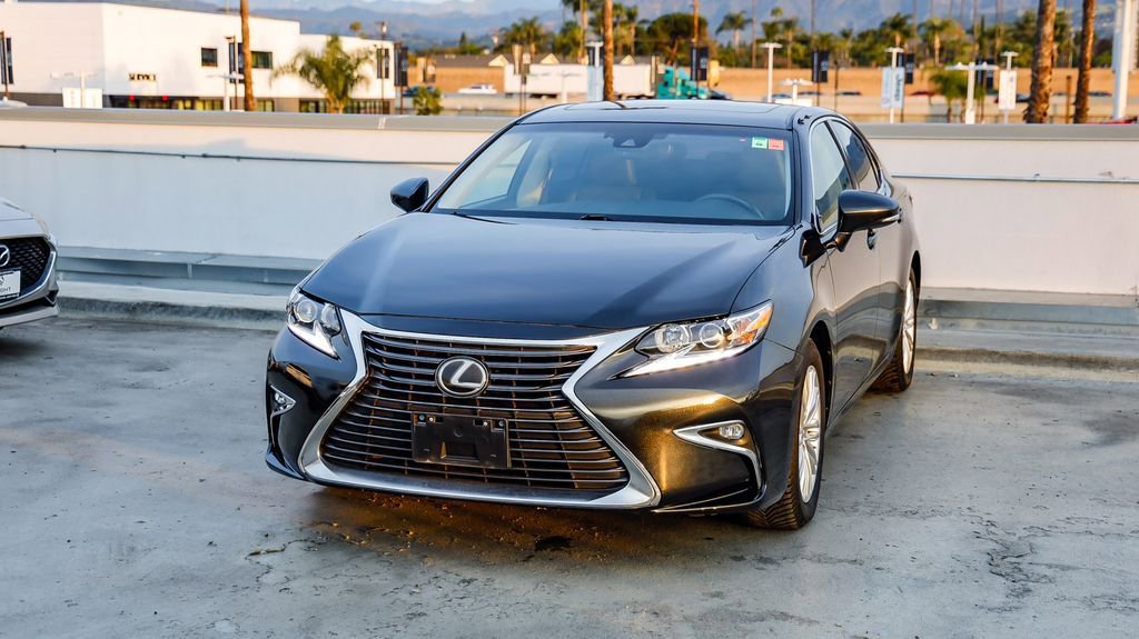 Used 2018 Lexus ES 350 image 4