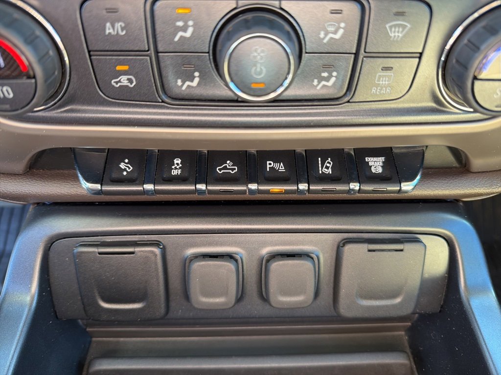 Used 2018 GMC Sierra 3500 Denali w/ Duramax Plus Package image 44