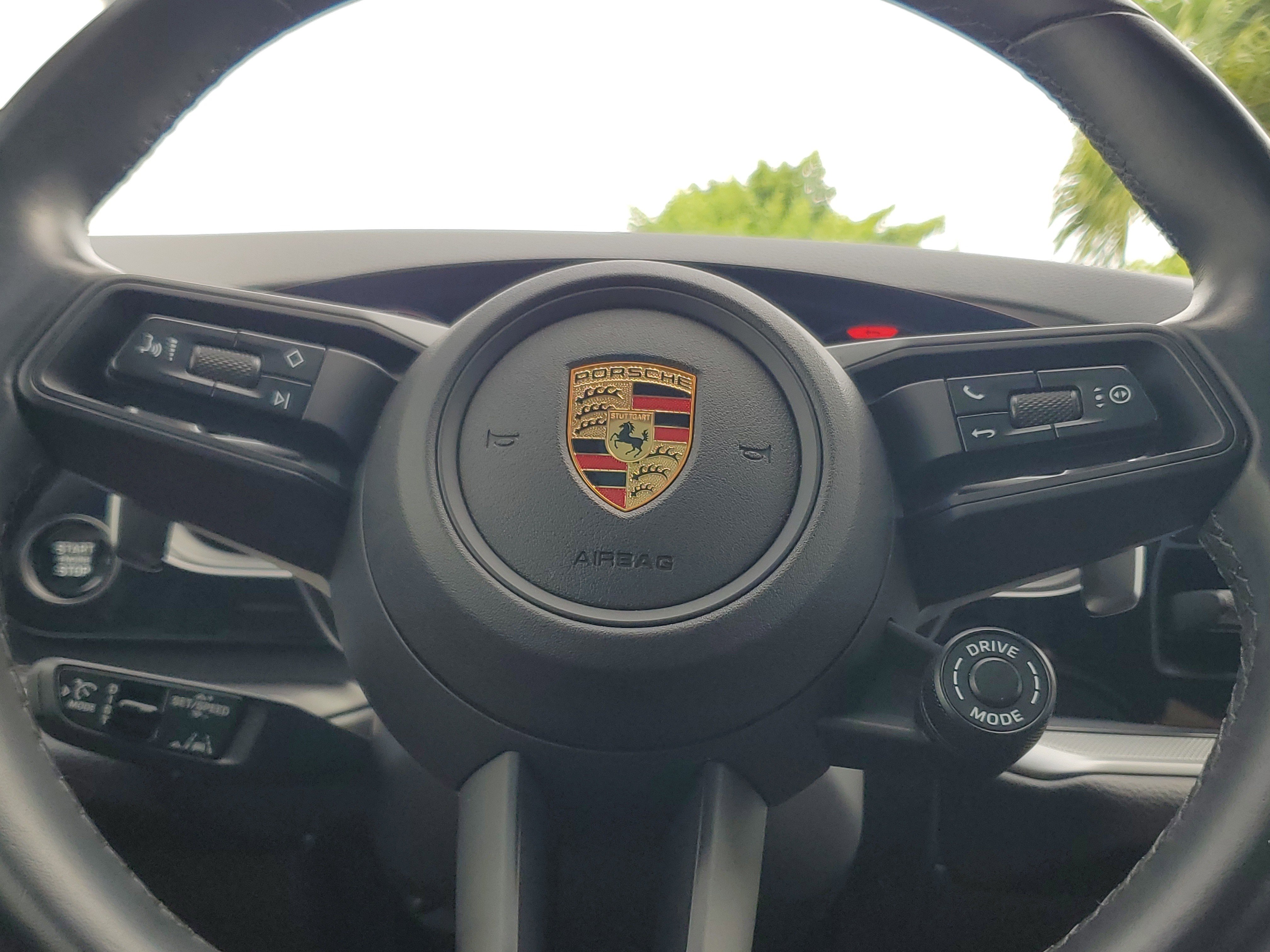 Used 2024 Porsche Cayenne S AWD/4WD image 23