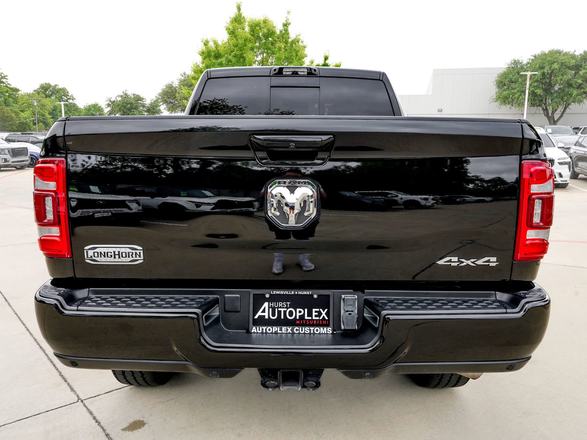 Used 2024 RAM 2500 Limited w/ Safety Group image 6