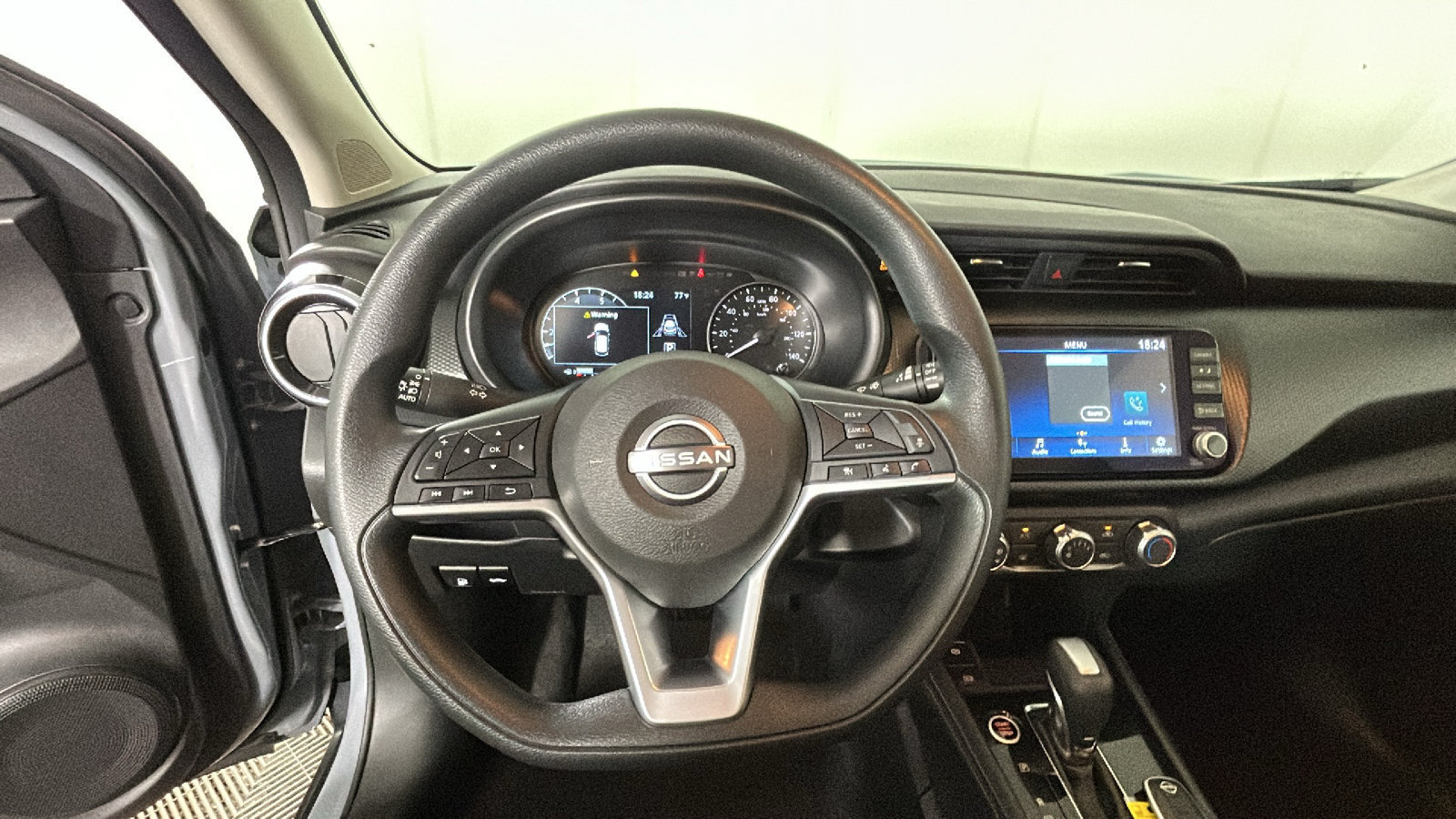Used 2023 Nissan Kicks SV FWD image 17