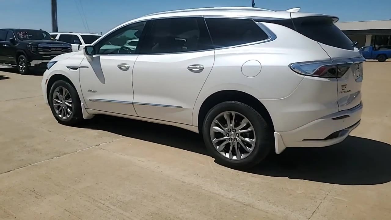 Used 2023 Buick Enclave Avenir w/ Avenir Technology Package FWD image 6