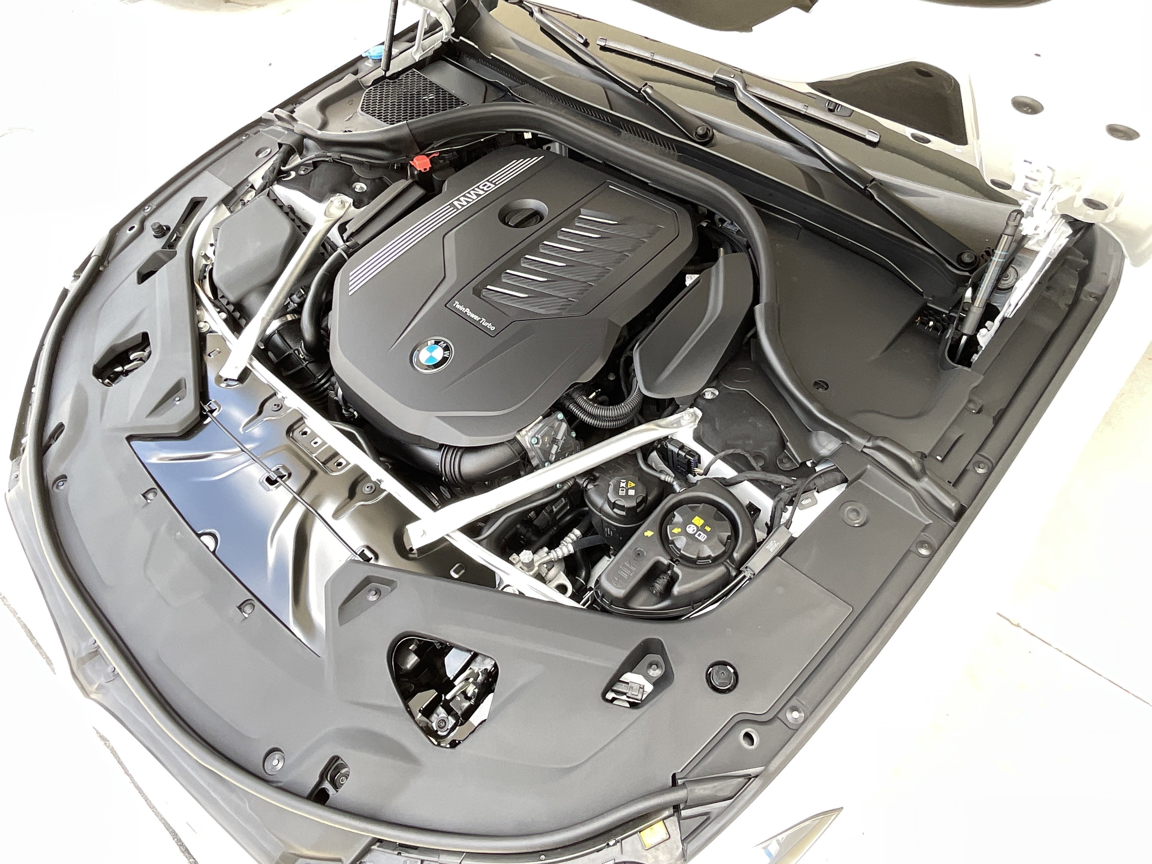 Used 2026 BMW 840i Convertible w/ Comfort Seating Package RWD image 35