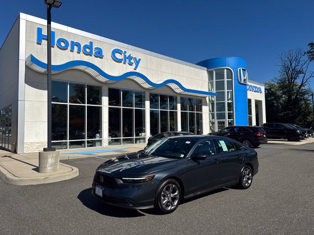 Used 2023 Honda Accord EX image 2