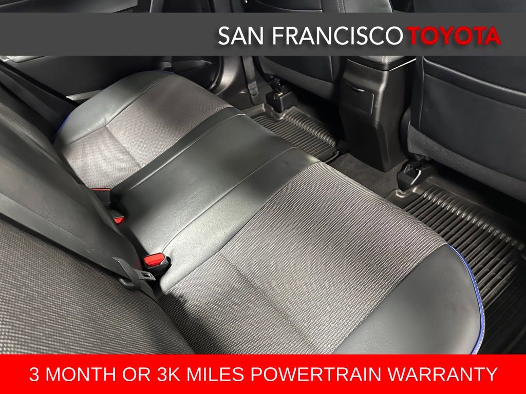Used 2017 Toyota Corolla SE w/ SE Premium Package FWD image 17