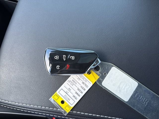 Certified 2025 Volkswagen Atlas SEL Premium R-Line image 35