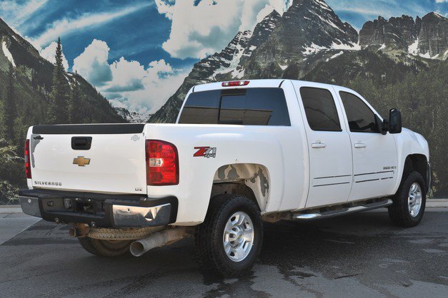 Used 2008 Chevrolet Silverado 2500 LTZ w/ Safety Package AWD/4WD image 3