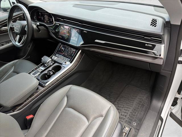 Used 2021 Audi Q8 Premium Plus w/ Premium Plus Package AWD/4WD image 28