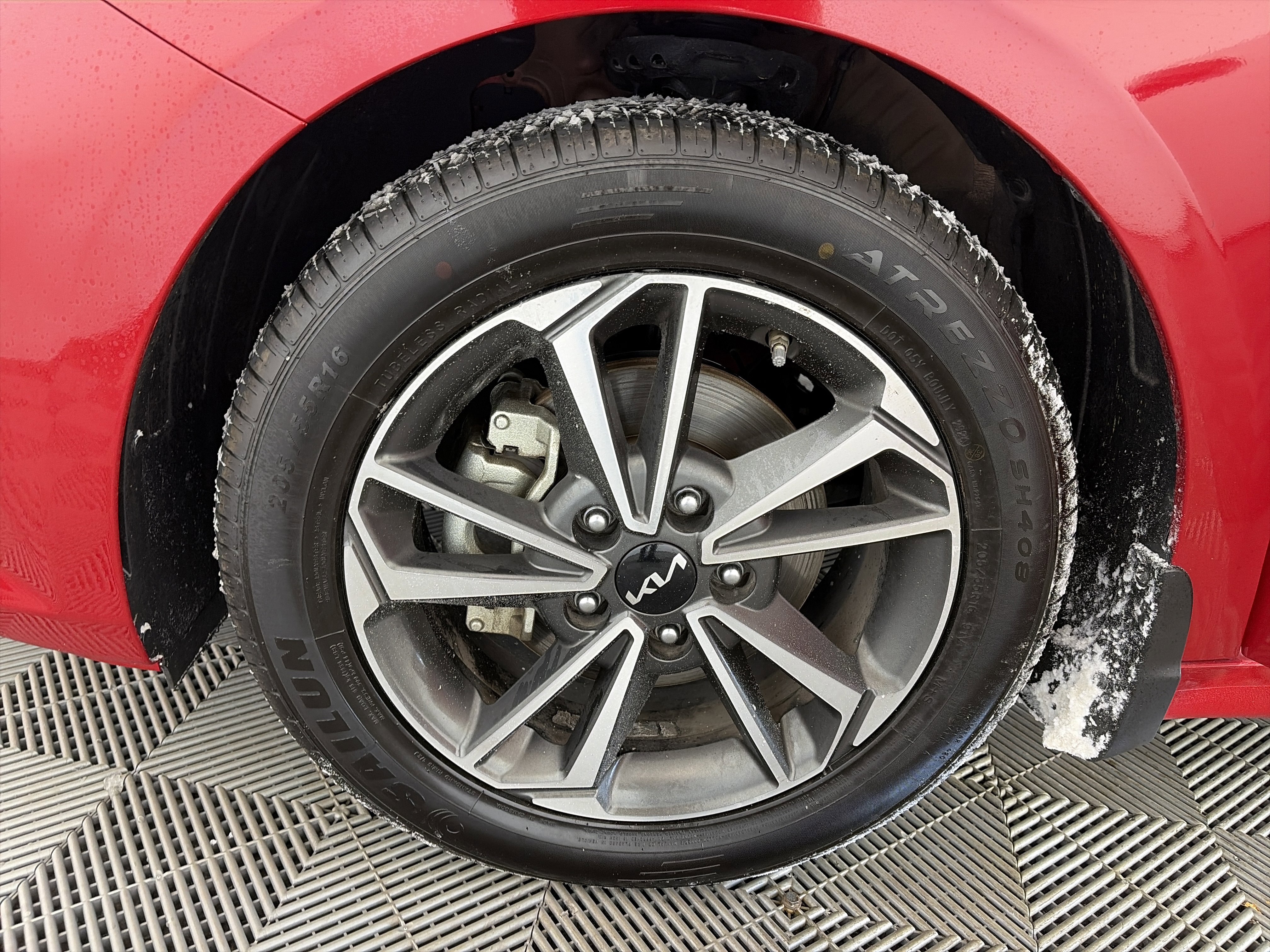 Certified 2023 Kia Forte LXS image 13