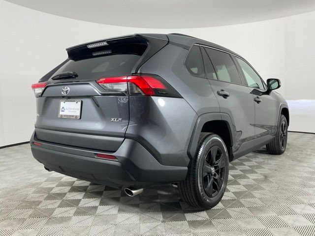 Used 2023 Toyota RAV4 XLE w/ Convenience Package FWD image 9