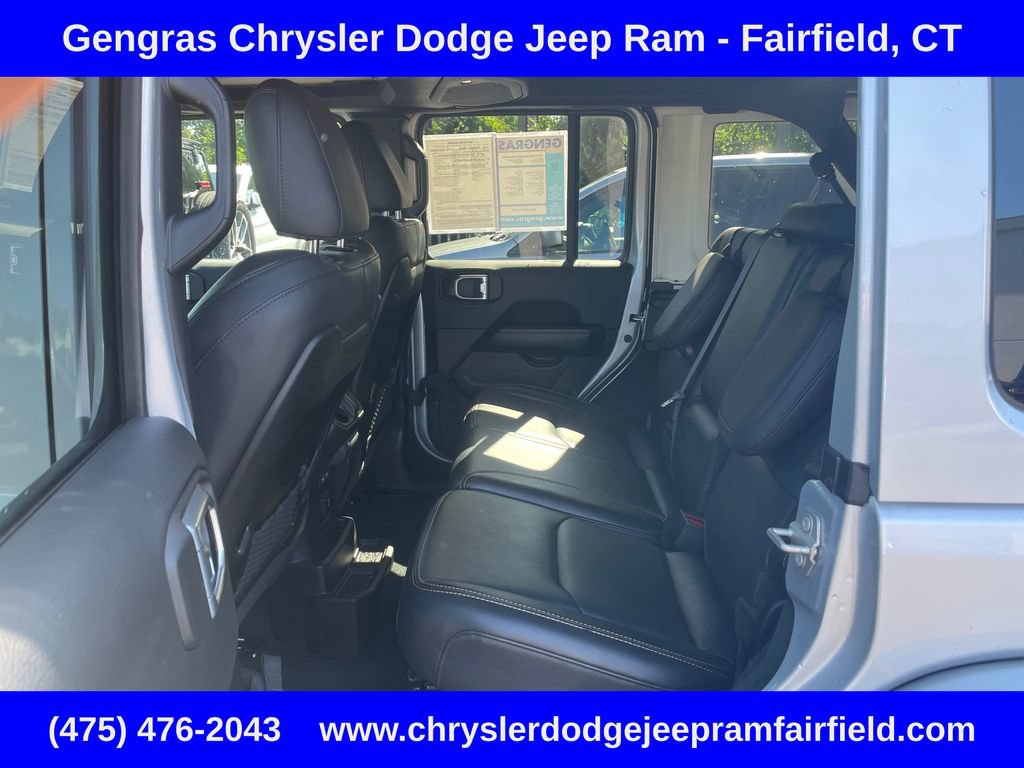 Certified 2024 Jeep Wrangler Unlimited Sahara w/ Technology Group AWD/4WD image 40