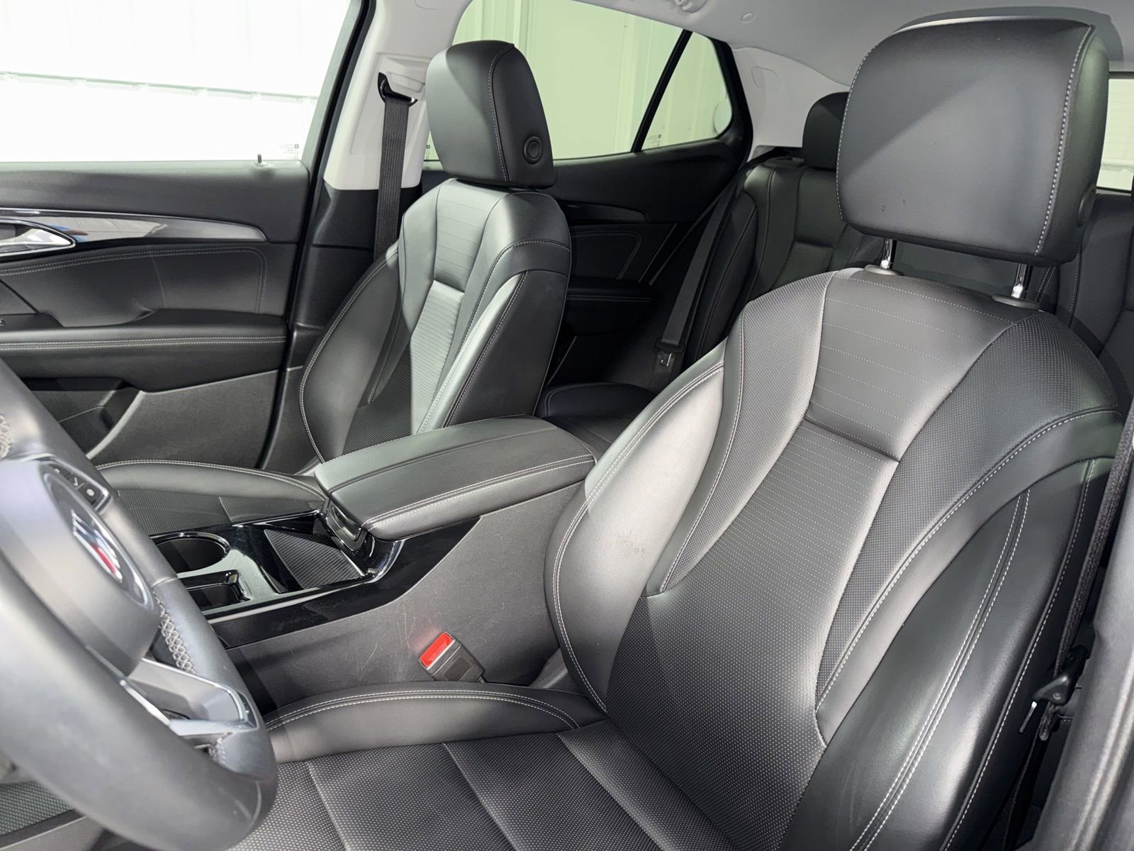 Used 2024 Buick Envision Preferred AWD/4WD image 21