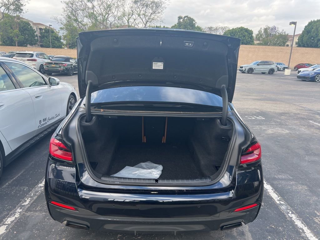 Used 2023 BMW 530i w/ M Sport Package image 5