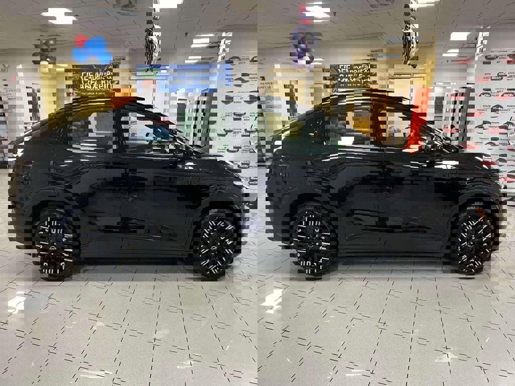 New 2026 Nissan Leaf Platinum+ w/ Floor Mat Package (Platinum+) image 4