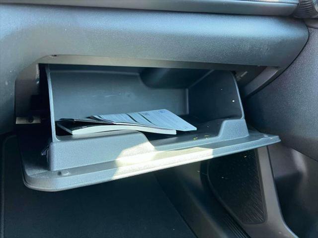 Used 2025 Chevrolet Equinox LT w/ Safety and Technology Package image 30