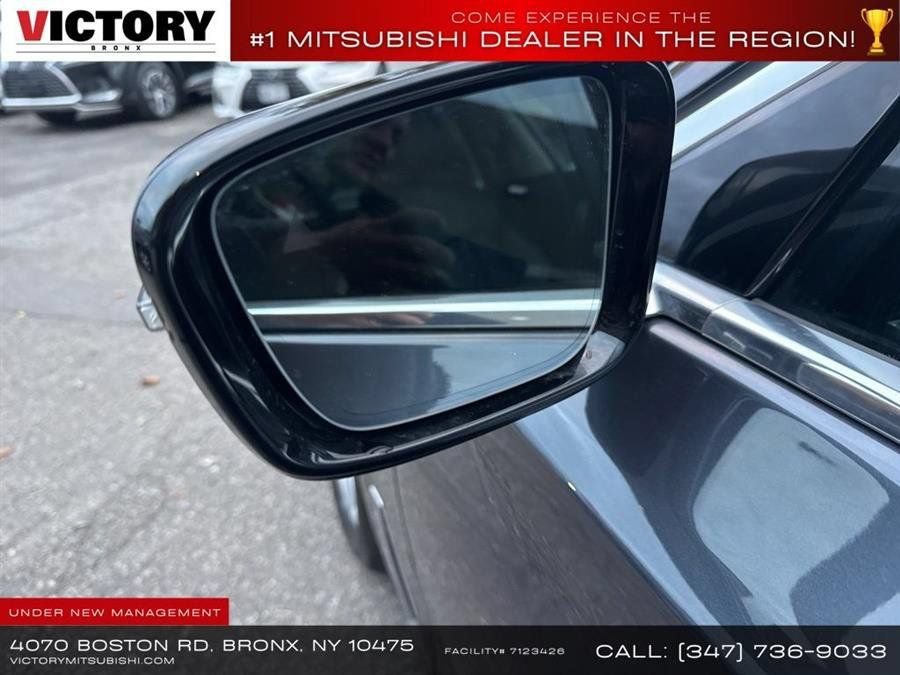 Used 2019 BMW 740e xDrive w/ Executive Package AWD/4WD image 30
