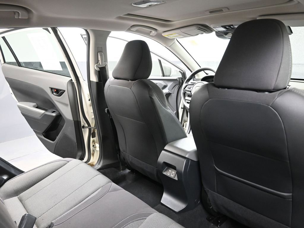 Used 2024 Subaru Crosstrek 2.0i Premium image 15
