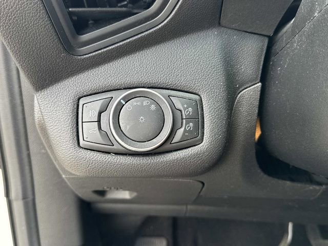 Used 2017 Ford Escape SE w/ SE Sport Appearance Package image 31