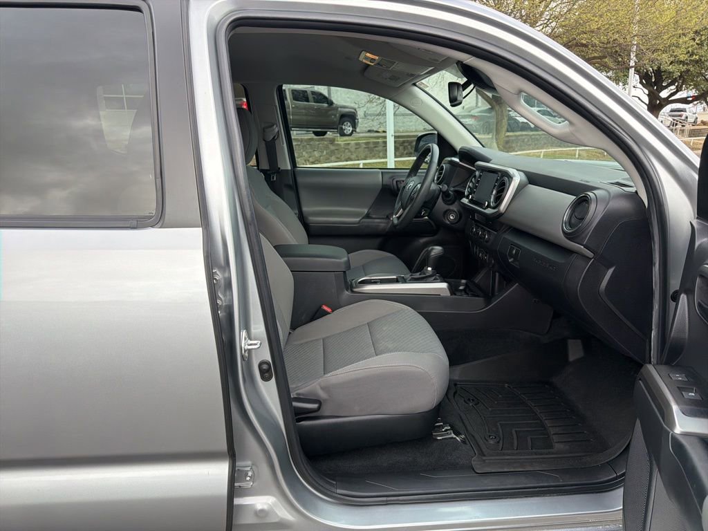 Used 2022 Toyota Tacoma SR5 image 33