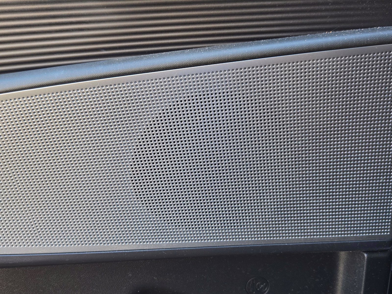 Certified 2025 Hyundai Ioniq 6 SE RWD image 15