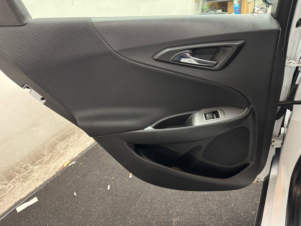 Used 2023 Chevrolet Malibu LT image 16