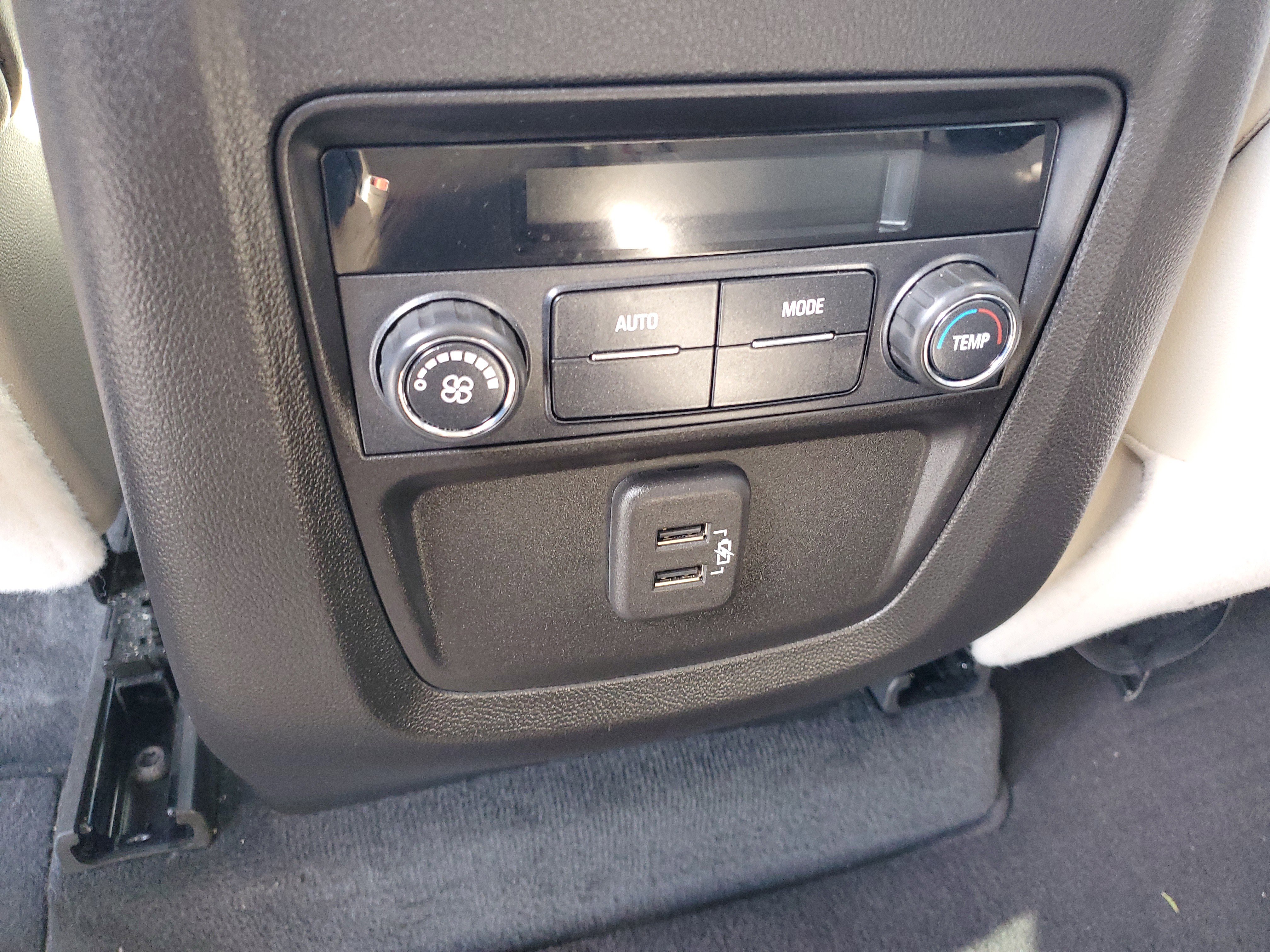 Used 2022 Buick Enclave Essence w/ Experience Buick Package image 16