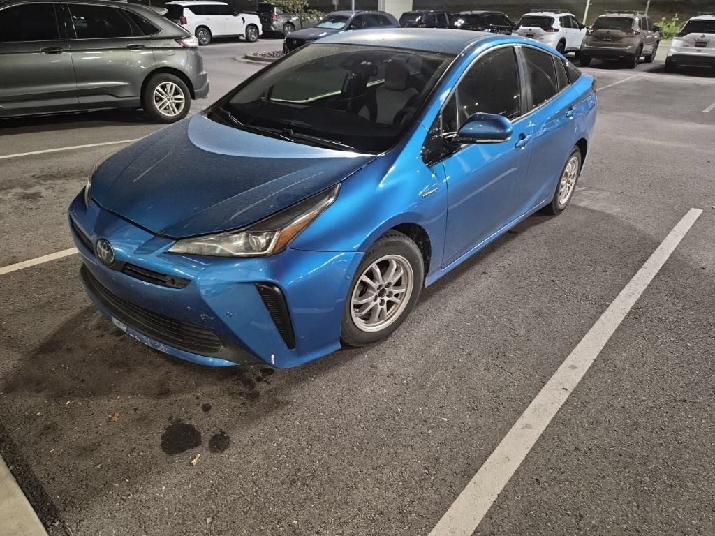 Used 2020 Toyota Prius LE FWD image 1